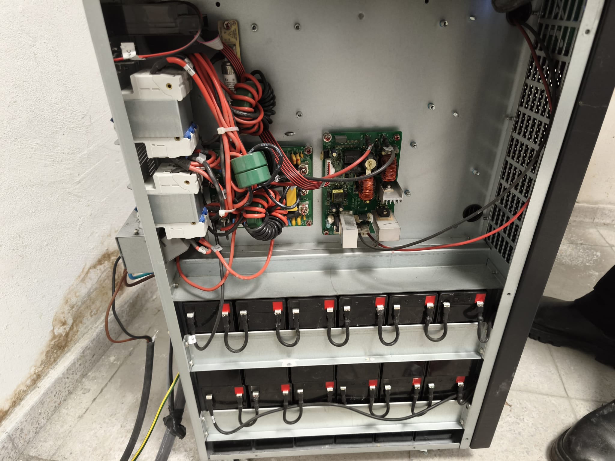 UPS bakımı — GDK Elektrik